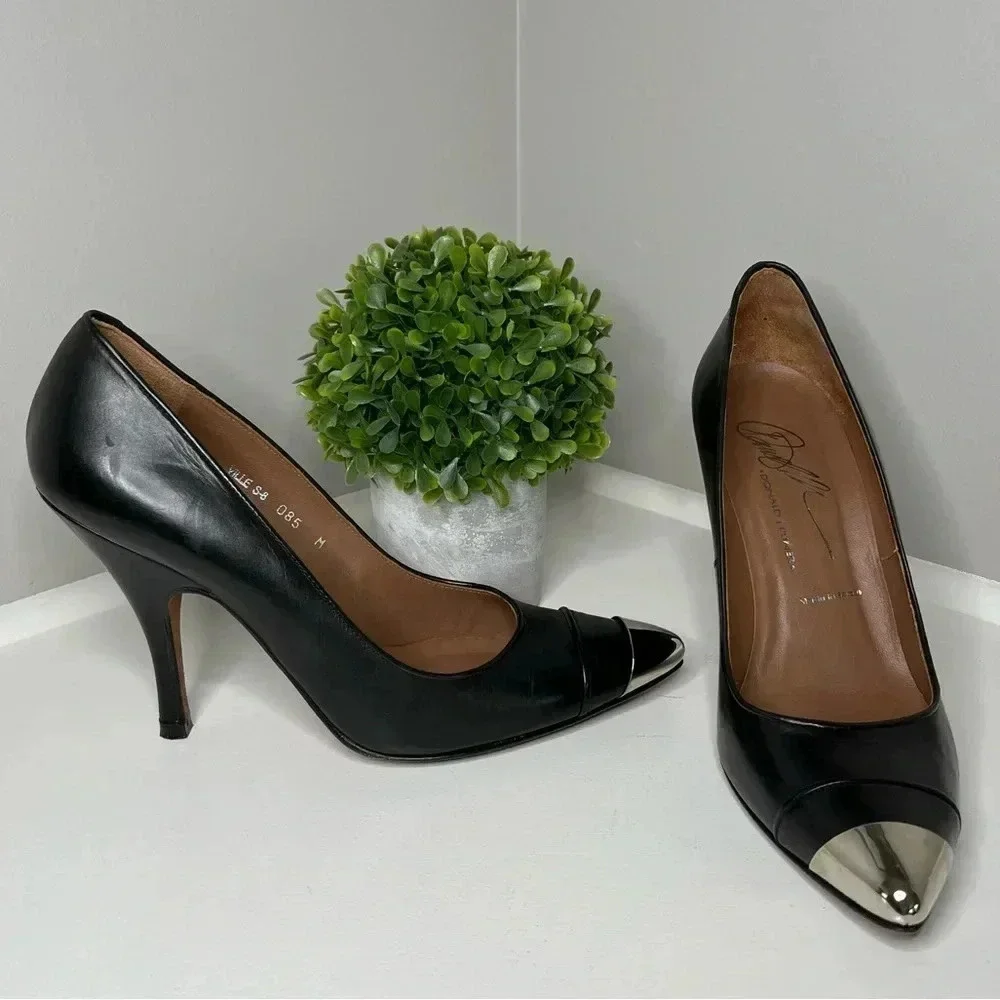 Donald J Pliner Vero Cuoio Black Pointed Heels - Picture 3 of 13